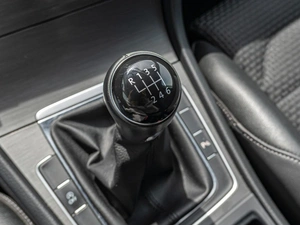 Хетчбэк Volkswagen Golf 2013 года, 1630000 рублей, Краснодар