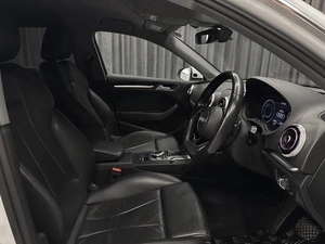 Хетчбэк Audi A3 2020 года, 1700000 рублей, Красноярск
