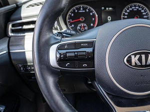 Седан Kia K5 2021 года, 2130000 рублей, Краснодар