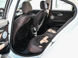 Седан BMW 1 серия 2020 года, 2599000 рублей, Кирилловка