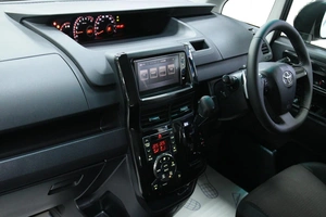 Минивэн Toyota Noah 2011 года, 1498000 рублей, Солонцы