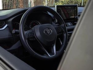 Внедорожник Toyota RAV4 2021 года, 3230000 рублей, Большой Сочи