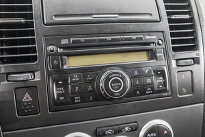 Седан Nissan Tiida 2010 года, 769000 рублей, Барнаул