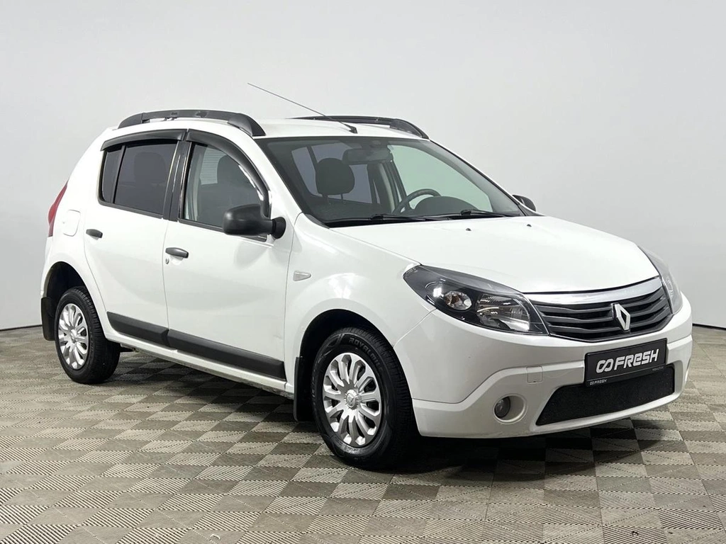 Хетчбэк Renault Sandero 2013 года, 699900 рублей, Казань