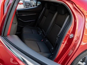 Хетчбэк Mazda 3 2019 года, 1747000 рублей, Краснодар