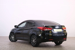 Седан Hyundai Elantra 2012 года, 899000 рублей, Омск