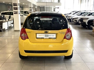 Хэтчбек Chevrolet Aveo 2009 года, 625000 рублей, Орёл