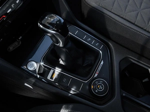 Внедорожник Volkswagen Tiguan 2021 года, 2875000 рублей, Ставрополь