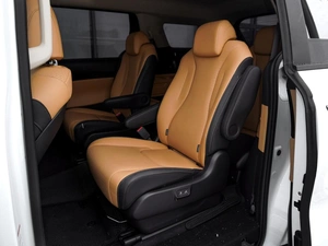 Минивэн Kia Carnival 2021 года, 4800999 рублей, Тверь