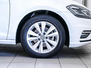 Универсал Volkswagen Golf 2017 года, 1195000 рублей, Красноярск