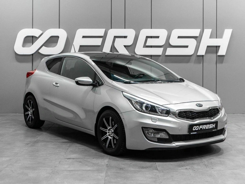 Хетчбэк Kia Ceed 2014 года, 1349000 рублей, Тюмень