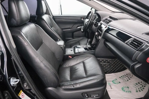 Седан Toyota Camry 2014 года, 1799000 рублей, Красноярск