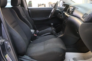Седан Toyota Corolla 2006 года, 499000 рублей, Омск