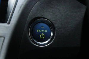 Лифтбек Toyota Prius 2012 года, 1188000 рублей, Солонцы