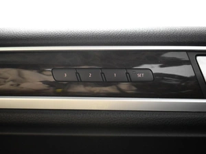 Внедорожник Volkswagen Touareg 2013 года, 1843200 рублей, Казань