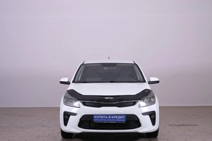 Седан Kia Rio 2018 года, 1079000 рублей, Омск