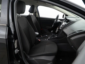 Седан Ford Focus 2019 года, 1256000 рублей, Москва