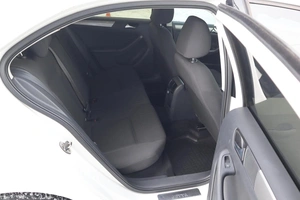 Седан Volkswagen Jetta 2015 года, 1380000 рублей, Мирное