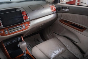 Седан Toyota Camry 2003 года, 729000 рублей, Томск