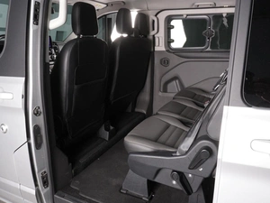 Минивэн Ford Tourneo Custom 2021 года, 4240000 рублей, Красный Пахарь