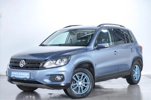 Внедорожник Volkswagen Tiguan 2011 года, 1329000 рублей, Челябинск