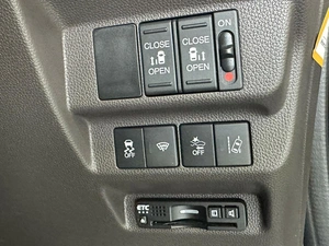 Минивэн Honda Freed 2020 года, 1525000 рублей, Красноярск