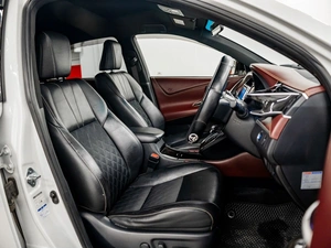 Внедорожник Toyota Harrier 2017 года, 2495000 рублей, Красноярск