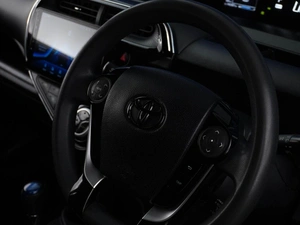 Хетчбэк Toyota Aqua 2018 года, 1278055 рублей, Москва