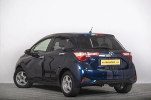 Хетчбэк Toyota Vitz 2018 года, 1279000 рублей, Томск