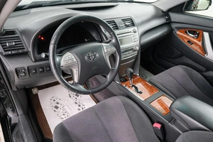 Седан Toyota Camry 2010 года, 1409000 рублей, Красноярск
