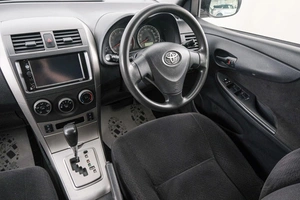 Универсал Toyota Corolla Fielder 2010 года, 949000 рублей, Красноярск