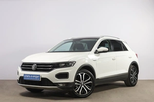 Внедорожник Volkswagen T-Roc 2021 года, 2199000 рублей, Новосибирск