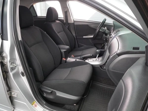Седан Toyota Corolla 2011 года, 889000 рублей, Воронеж