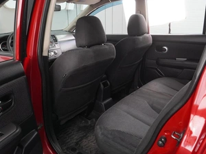 Хетчбэк Nissan Tiida 2011 года, 949000 рублей, Воронеж