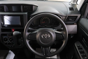 Минивэн Toyota Roomy 2020 года, 1229000 рублей, Омск