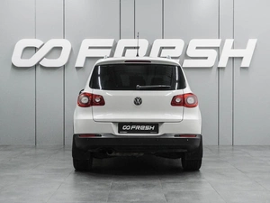 Внедорожник Volkswagen Tiguan 2010 года, 1199000 рублей, Воронеж