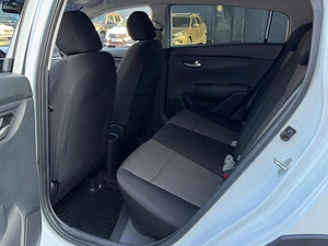 Хетчбэк Kia Rio X-Line 2019 года, 1779000 рублей, Кропоткин