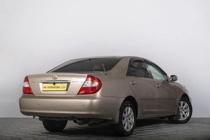 Седан Toyota Camry 2003 года, 729000 рублей, Томск