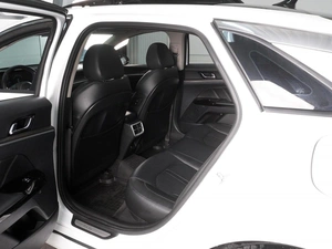 Седан Kia K5 2023 года, 3359000 рублей, Минеральные Воды