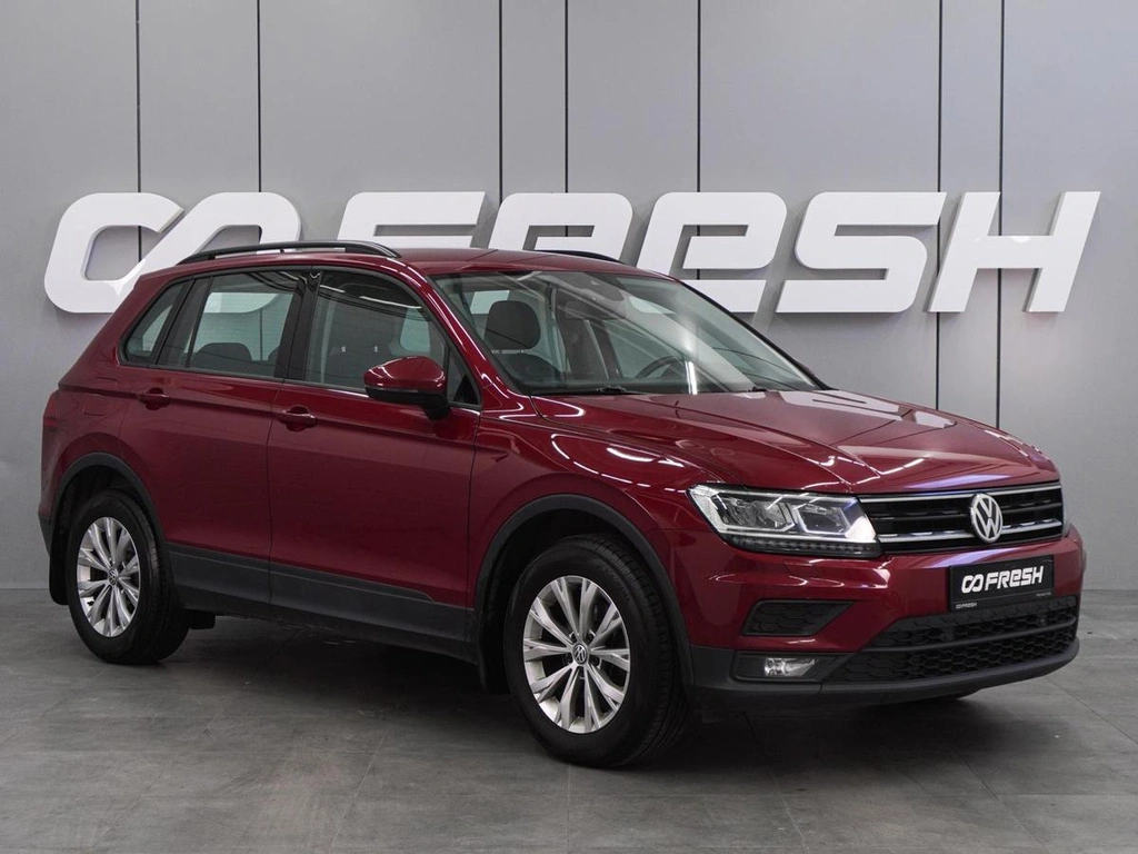Внедорожник Volkswagen Tiguan 2019 года, 2438000 рублей, Воронеж