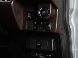 Минивэн Toyota Roomy 2020 года, 1050000 рублей, Тюмень