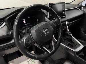 Внедорожник Toyota RAV4 2021 года, 3549000 рублей, Красноярск