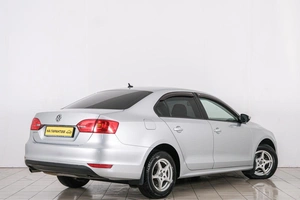 Седан Volkswagen Jetta 2013 года, 979000 рублей, Красноярск