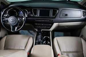 Минивэн Kia Carnival 2019 года, 2789000 рублей, Сургут