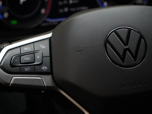 Лифтбек Volkswagen Polo 2021 года, 1899444 рублей, Москва