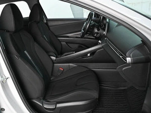 Седан Hyundai Elantra 2021 года, 2075000 рублей, Аксай