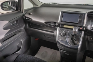 Минивэн Toyota Wish 2010 года, 999000 рублей, Томск