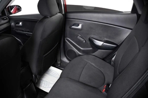 Хетчбэк Kia Rio 2012 года, 749000 рублей, Пермь