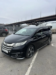 Минивэн Honda Odyssey 2015 года, 1200000 рублей, Красноярск