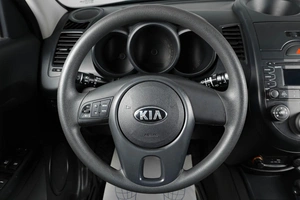Хетчбэк Kia Soul 2011 года, 1059000 рублей, Тюмень